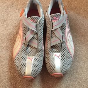 Puma sneakers size 8