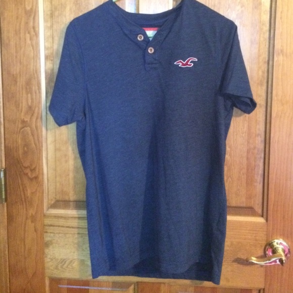 Hollister T-shirt - Picture 1 of 1