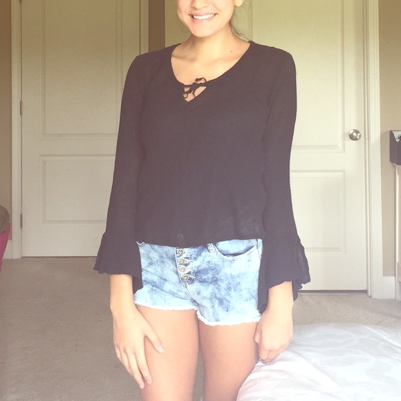 Black top with flowy sleeves