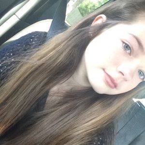 Meet your Posher, Rebecca