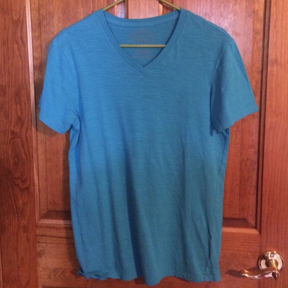 American Eagle V-Neck - Picture 1 of 1