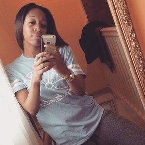 Meet your Posher, Tay