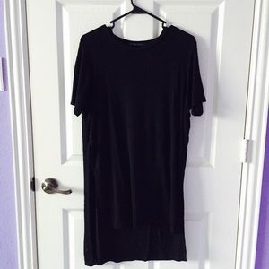 ❤️ Brandy Melville Black Side Slit Top ❤️