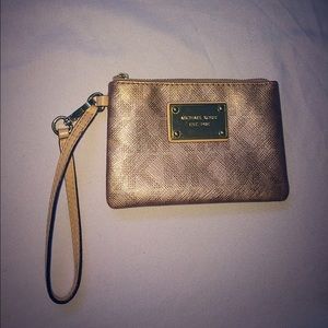 📦 MICHAEL KORS WRISTLET