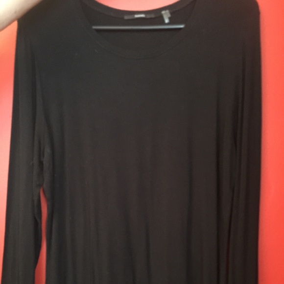 Tahari Tops - Tahari long sleeve shirt