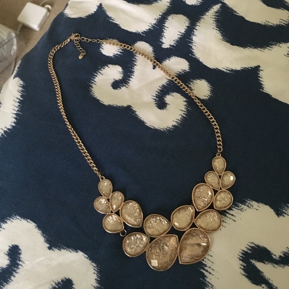 Statement necklace