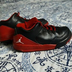 Jordan flight sneakers for boys