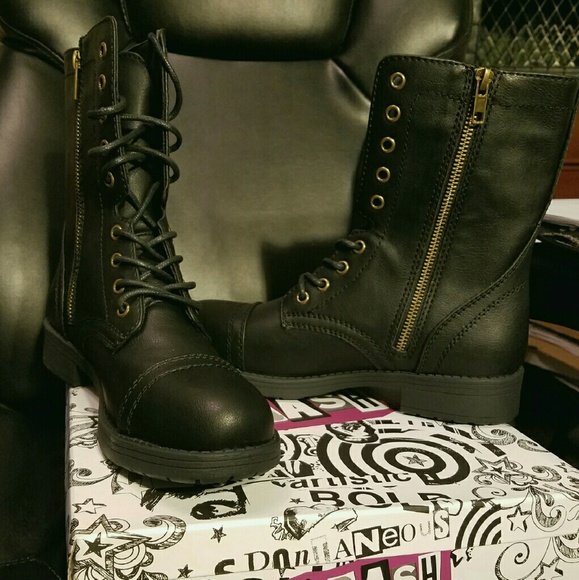 Womens Combat Boots