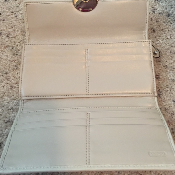 Wallet - Picture 3 of 3