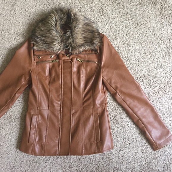 Leather jacket - Picture 3 of 4