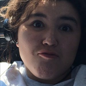 Meet your Posher, Lizzy