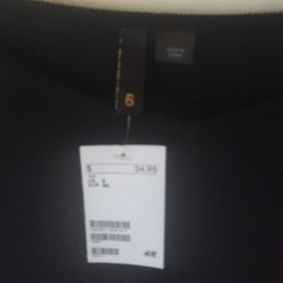 Sweater dress - Picture 3 of 3