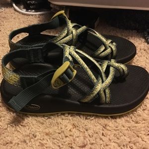 Chacos zx 2 size 7
