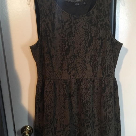 Apt. 9 Dresses & Skirts - black/army green dress size XL