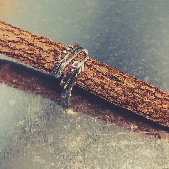 Adjustable Sterling Silver Feather Ring - Picture 3 of 4