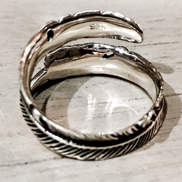 Adjustable Sterling Silver Feather Ring - Picture 4 of 4