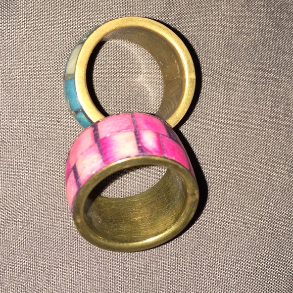 Set of pink and turquoise rings - Picture 3 of 3
