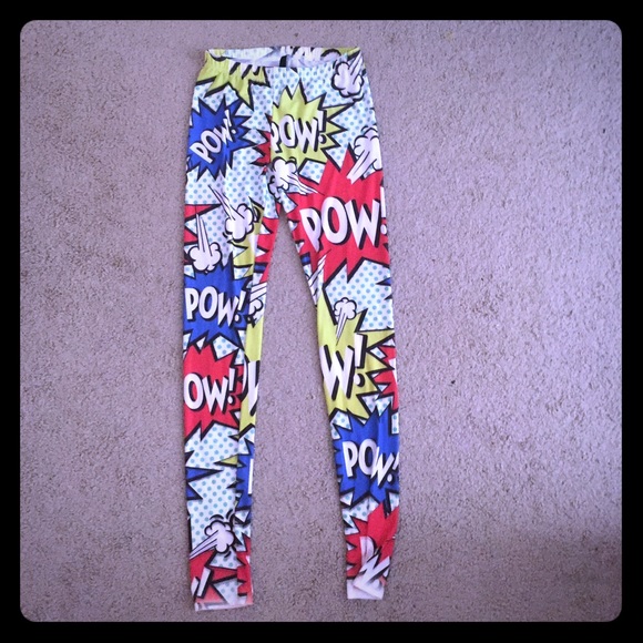 Comic book leggings