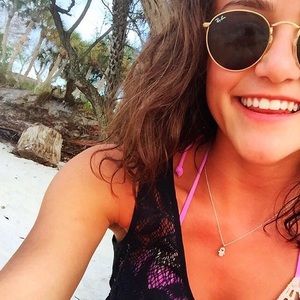 Meet your Posher, Daniella