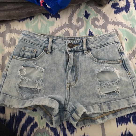 High waisted shorts - Picture 1 of 3