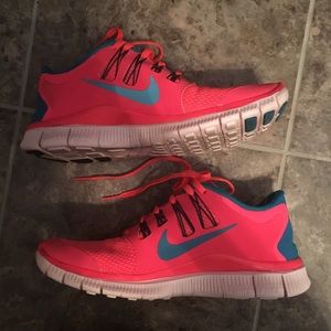 Gently used Nike free runs