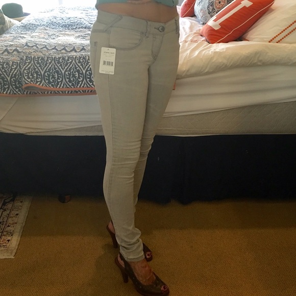 🆕 NWT Free People Skinny Jeans, Sz 26, Coudy Grey - Picture 2 of 4