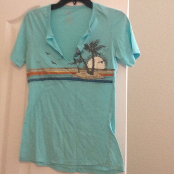 Cute and surfer sexy tee:)