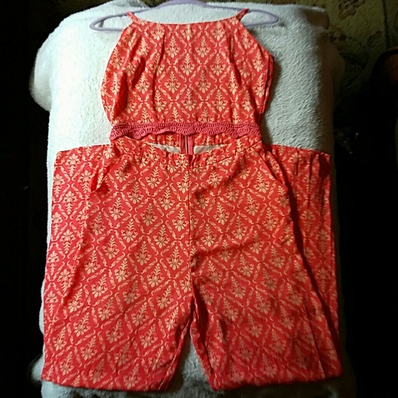 CROP TOP JUMPSUIT WITH POCKETS