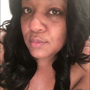 Meet your Posher, Kendra