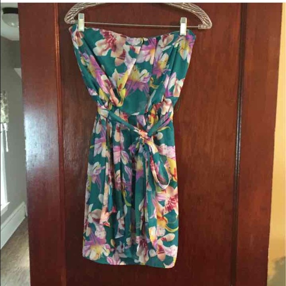 Express strapless floral dress