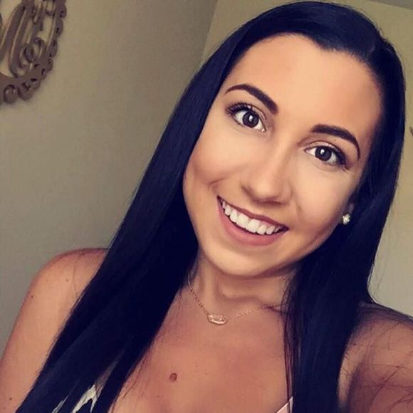 Meet your Posher, Francina