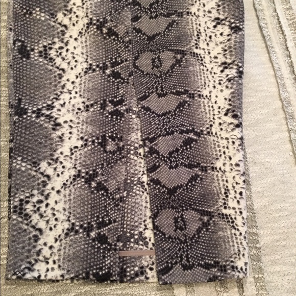 Elizabeth and James Python dress - Picture 4 of 4