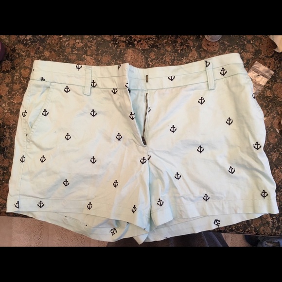 Anchor pattern shorts
