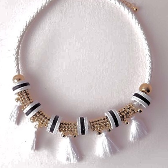 Missguided Jewelry - Missguided Tassel Statement Necklace