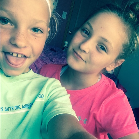 Meet your Posher, Ellie - Picture 1 of 1