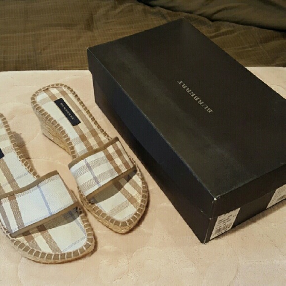 Burberry wedge