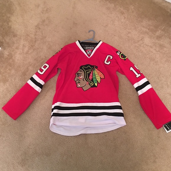 Calling all Chicago Fans! Toews jersey!