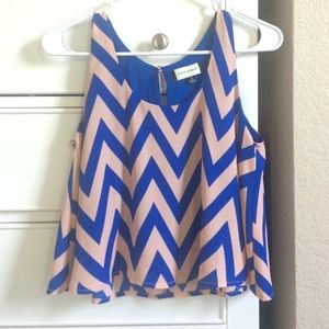 Forever 21 zig zag shirt