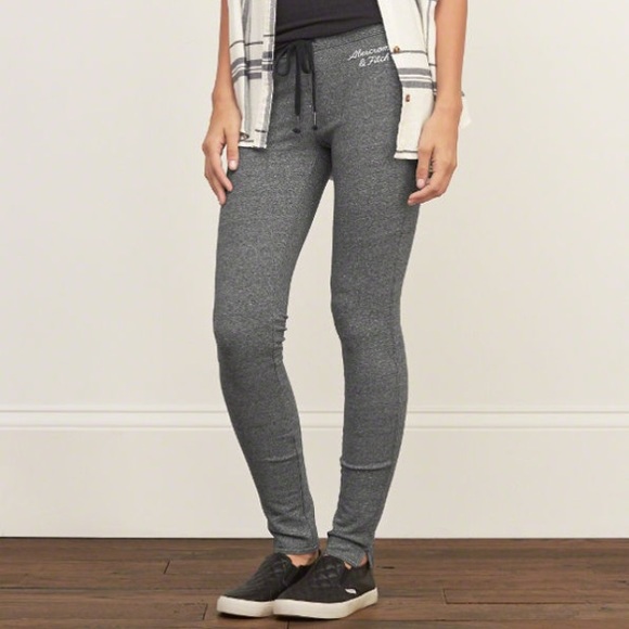 Abetcrombie and Fitch everyday pants!