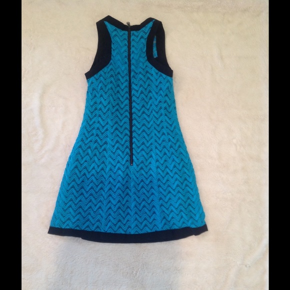 💞Gorgeous Nanette Lepore Dress!💞💞 Won't last! - Picture 3 of 3