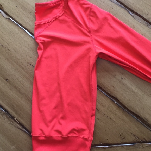 Fabletics Pull over - Picture 3 of 3