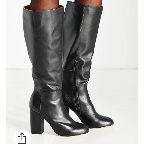 Pure Leather Boots - Picture 3 of 4