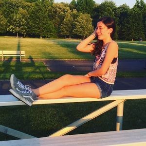 Meet your Posher, Kayla