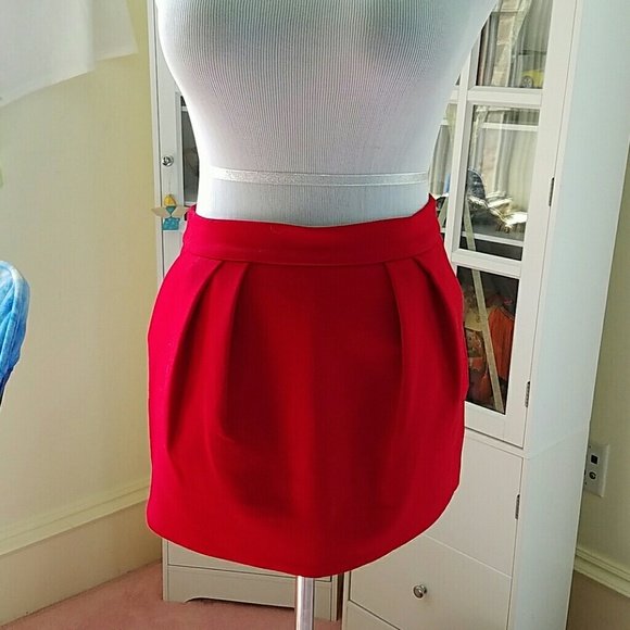 red mini skirt with pockets