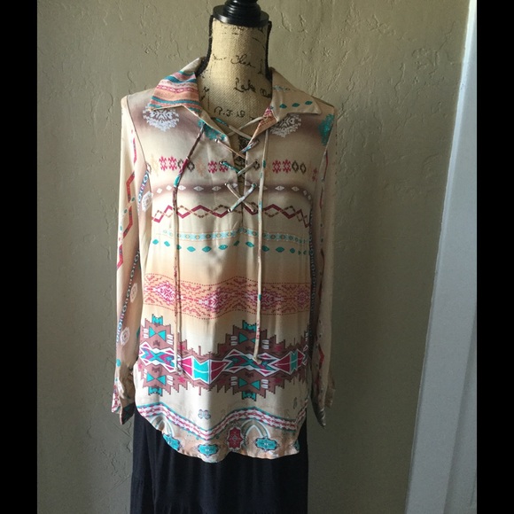 Ethnic Peasant Tunic Blouse - Picture 2 of 4