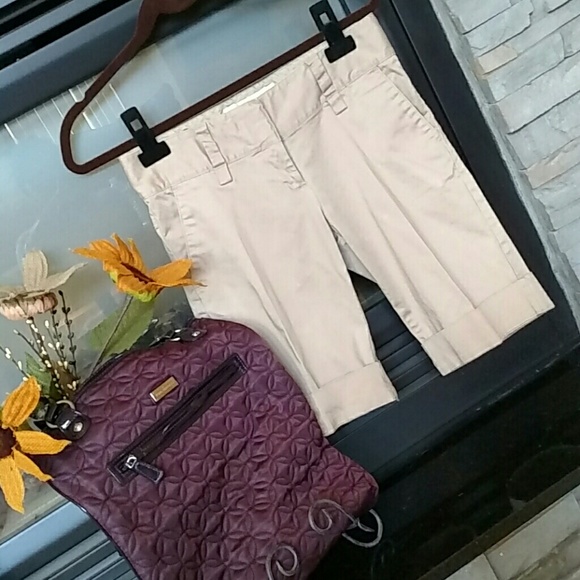 Khaki Bermuda Shorts, Old Navy Sz 2