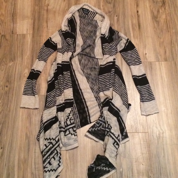 Stripped Rue 21 cardigan