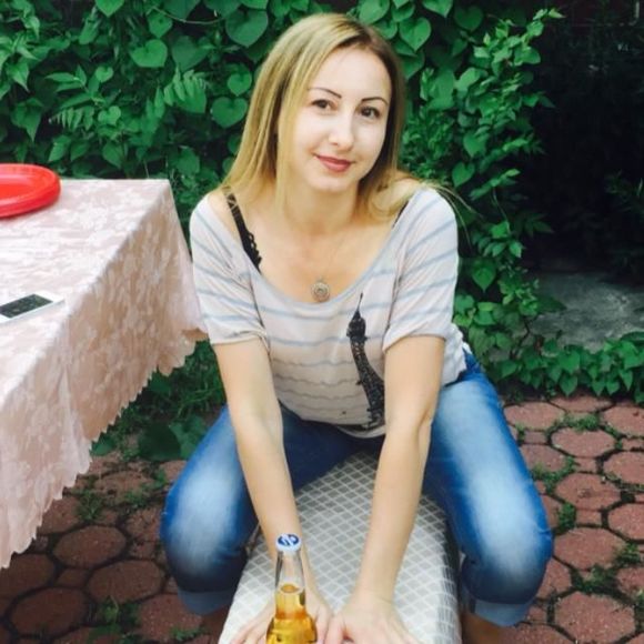 Meet your Posher, Anat - Picture 1 of 1