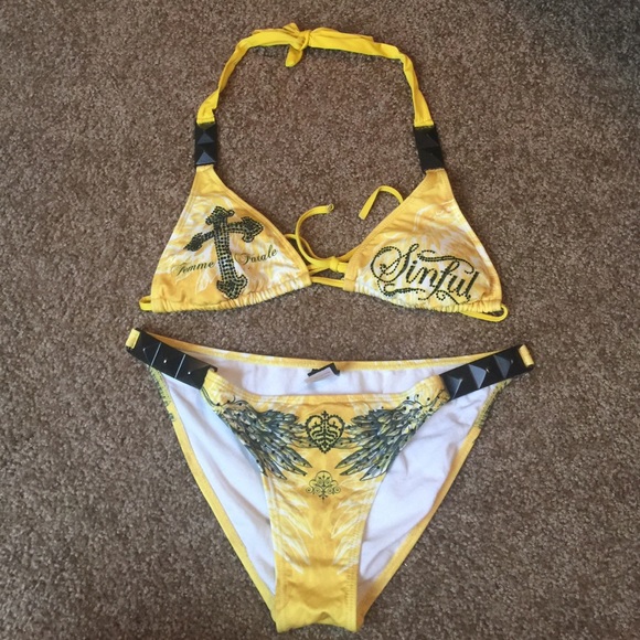 Buckle swim suit