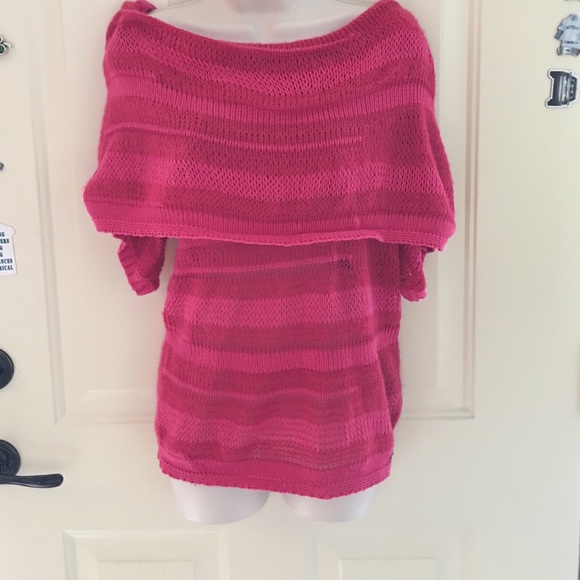 Small pink guess sweater